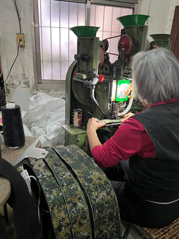 Riveting Service for Hardware Components